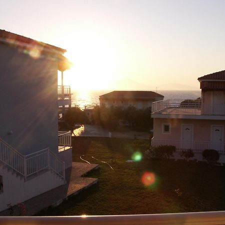 Kastro Beach Hotel Kültér fotó