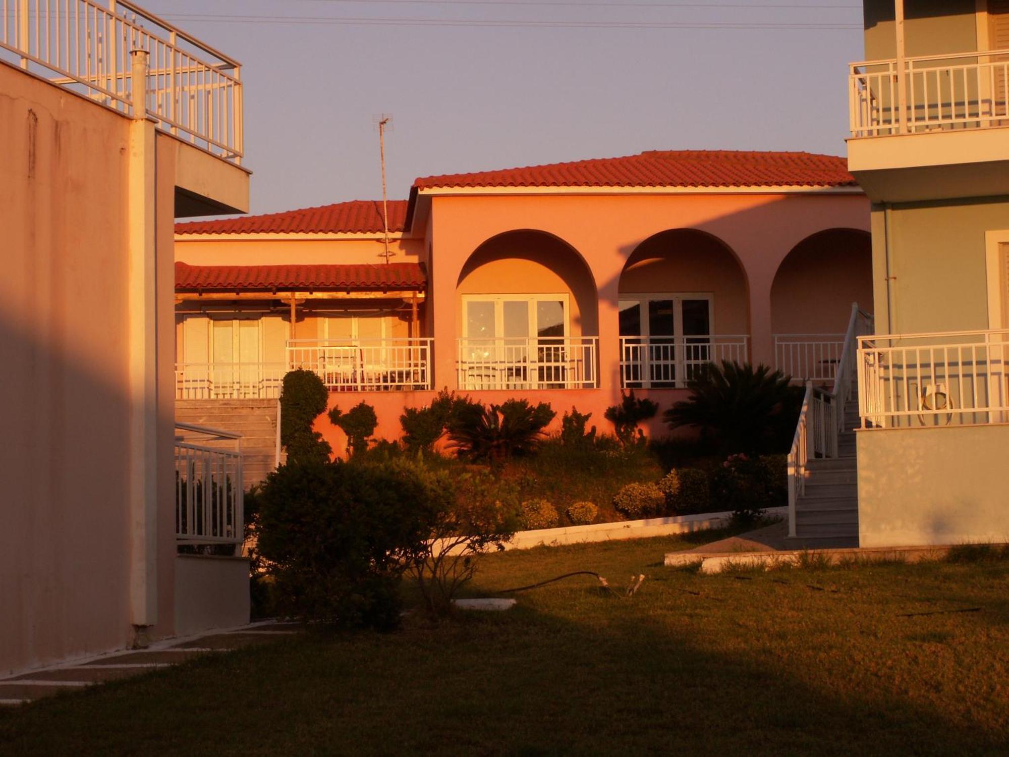 Kastro Beach Hotel Kültér fotó
